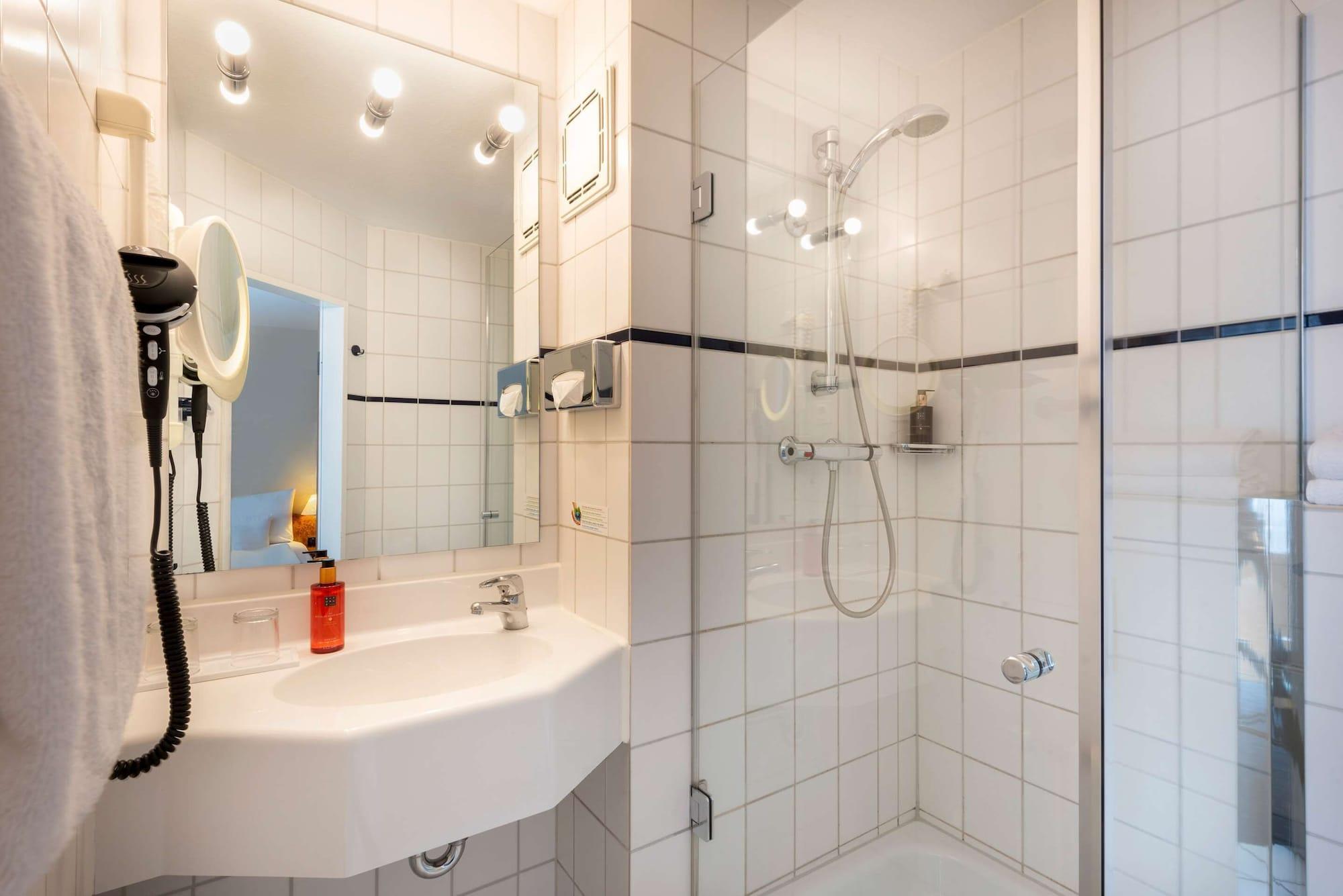 Essential By Dorint Essen Hotel Ngoại thất bức ảnh